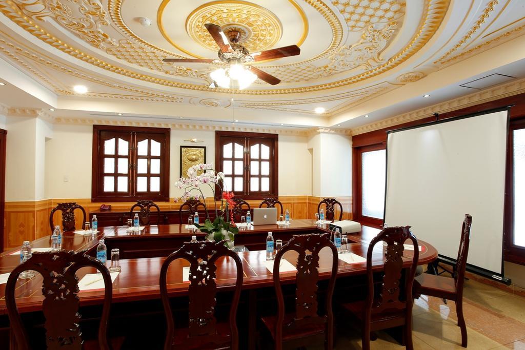New Pacific Hotel Хошимин Экстерьер фото